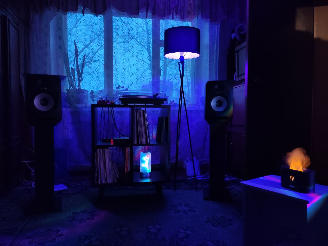 20241108_От-советского-электрофона-к-китайск