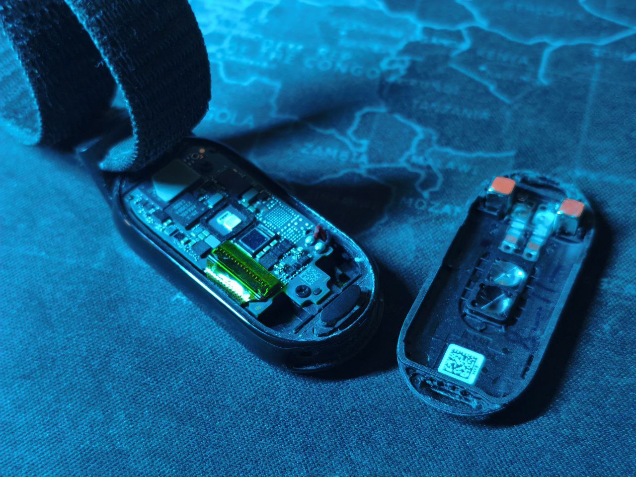 20251114_Зависимость-от-фитнес-браслета-и-би